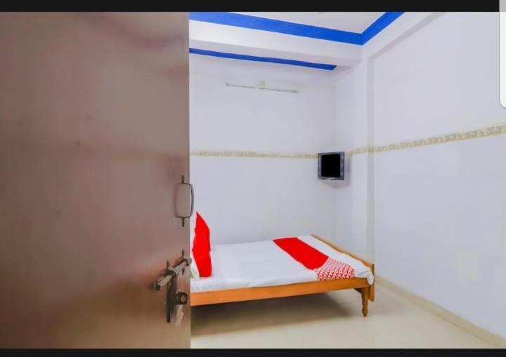 Metro Lodge Hyderabad Exterior foto